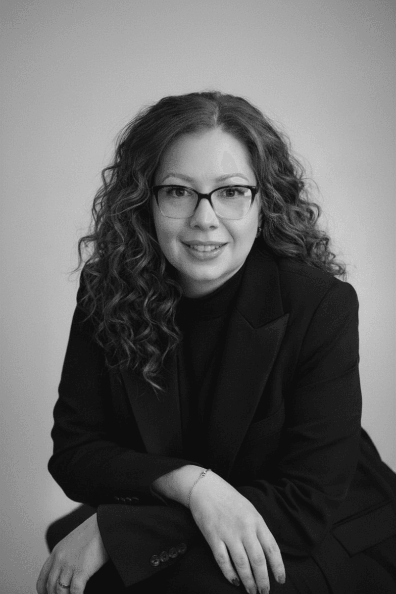 Racheal Blackmore, portrait.